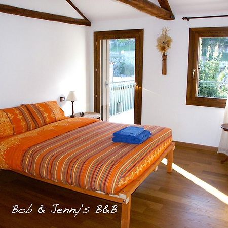 Bob And Jenny'S B&B Vicenza Szoba fotó